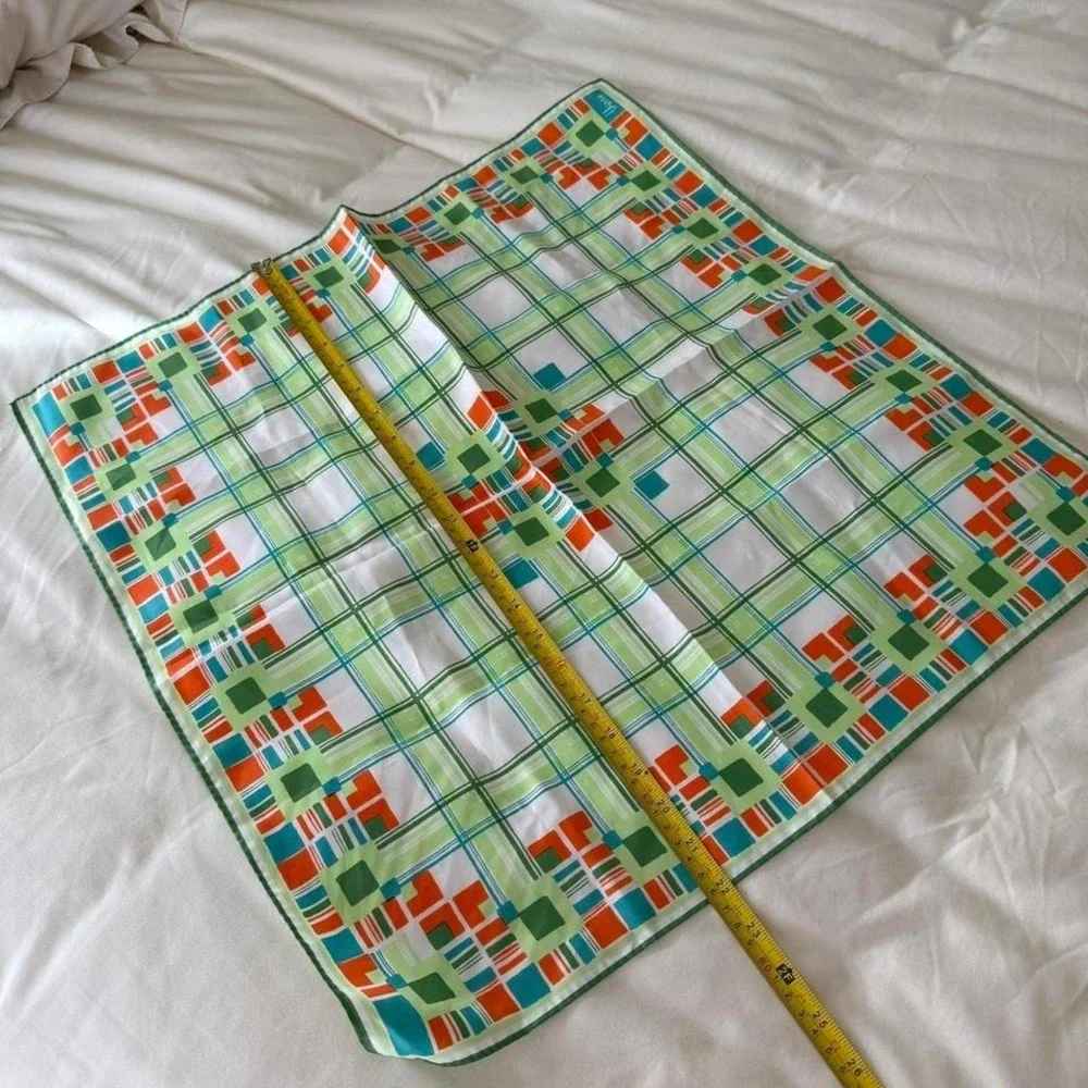 vintage green square floral‎ scarf